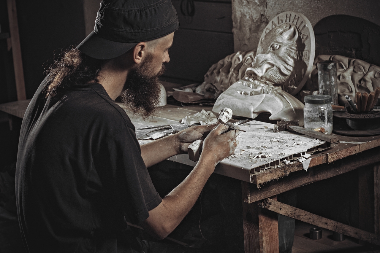 Гипсомодельщик в Black Wings