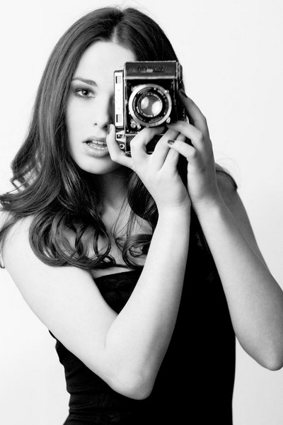 Девушка с фотоаппаратом