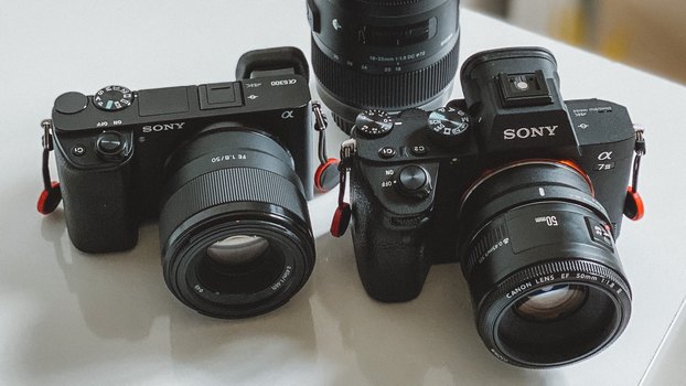 Фотокамеры Sony 