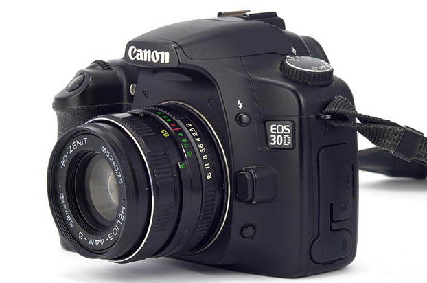 Объектив Гелиос на фотокамере Canon