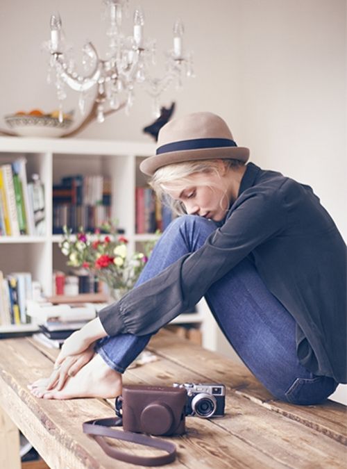 Девушка с фотоаппаратом